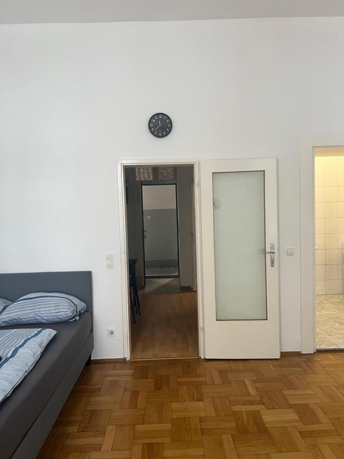 Apartment 1br For 5p Location Wien